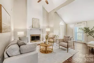9411 Kings Falls Dr, Charlotte, NC 28210 - Photo 3