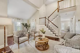 9411 Kings Falls Dr, Charlotte, NC 28210 - Photo 5