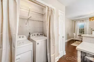9411 Kings Falls Dr, Charlotte, NC 28210 - Photo 21