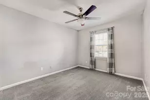9411 Kings Falls Dr, Charlotte, NC 28210 - Photo 19
