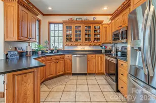 46 Valley Dr, Weaverville, NC 28787 - Photo 15