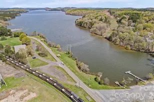 709 Sherman St, Badin, NC 28009 - Photo 23