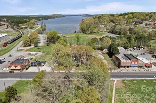 709 Sherman St, Badin, NC 28009 - Photo 25