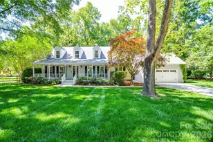 2922 Butter Churn Ln, Matthews, NC 28105 - Photo 1