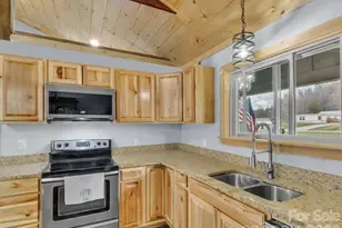 522 N River Rd, Sylva, NC 28779 - Photo 9