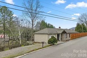 212 Holtzclaw St, Canton, NC 28716 - Photo 39