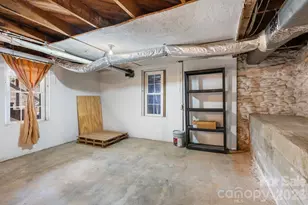 212 Holtzclaw St, Canton, NC 28716 - Photo 35