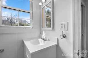 212 Holtzclaw St, Canton, NC 28716 - Photo 19