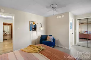 212 Holtzclaw St, Canton, NC 28716 - Photo 17