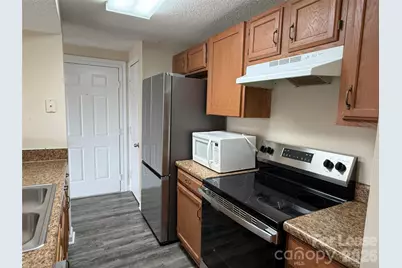 1604 Arlyn Circle, Charlotte, NC 28213 - Photo 5
