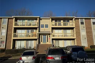 1604 Arlyn Cir, Charlotte, NC 28213 - Photo 1