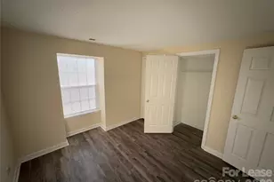 1604 Arlyn Cir, Charlotte, NC 28213 - Photo 9
