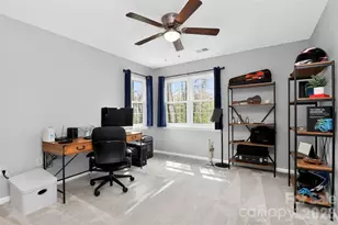 10729 Schooner Bay Ln, Charlotte, NC 28215 - Photo 23