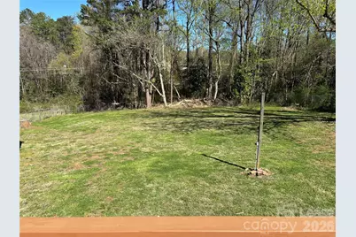 194 Lawing Street, Lincolnton, NC 28092 - Photo 5