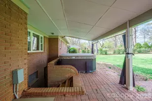 513 2nd Ave Pl NE, Conover, NC 28613 - Photo 31