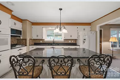 513 2nd Avenue Place NE, Conover, NC 28613 - Photo 11