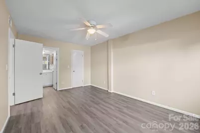 427 6th Avenue W #A11, Hendersonville, NC 28739 - Photo 19