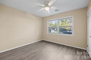 427 6th Ave W, Hendersonville, NC 28739 - Photo 13