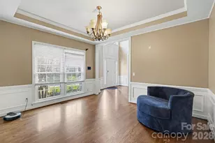 4615 Crownvista Dr, Charlotte, NC 28269 - Photo 5