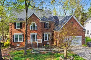 4615 Crownvista Dr, Charlotte, NC 28269 - Photo 3