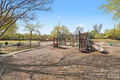 4615 Crownvista Drive, Charlotte, NC 28269 - Photo 35