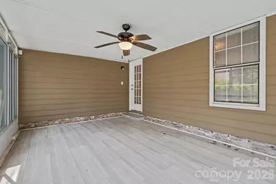 5513 Southminster Lane, Charlotte, NC 28216 - Photo 15