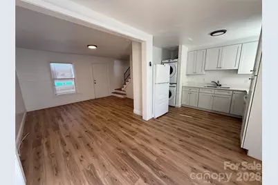 421 Honeywood Avenue, Charlotte, NC 28216 - Photo 7