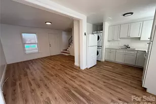 421 Honeywood Ave, Charlotte, NC 28216 - Photo 7