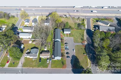 421 Honeywood Avenue, Charlotte, NC 28216 - Photo 13