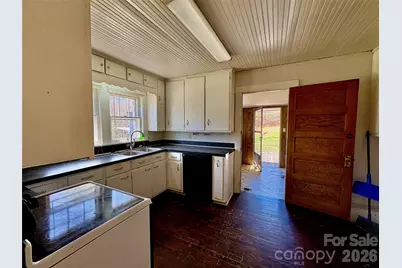 4366 Lynn Martin Lane, Lenoir, NC 28645 - Photo 13