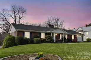 24 Church St, Weaverville, NC 28787 - Photo 3