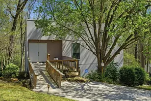 3423 Tinkerbell Ln, Charlotte, NC 28210 - Photo 3