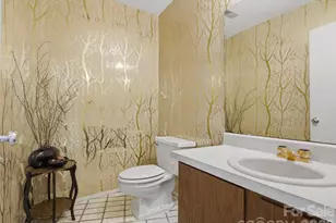 3423 Tinkerbell Ln, Charlotte, NC 28210 - Photo 5