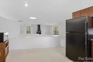 3423 Tinkerbell Ln, Charlotte, NC 28210 - Photo 17