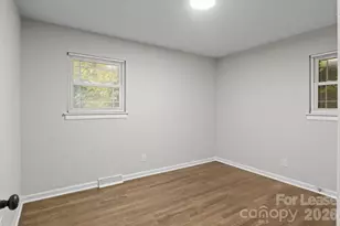 5300 Hickory Ln, Charlotte, NC 28216 - Photo 17