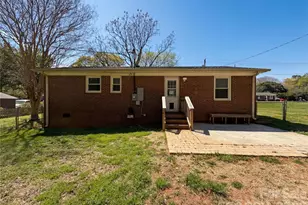 4402 Ginger Dr, Gastonia, NC 28056 - Photo 5