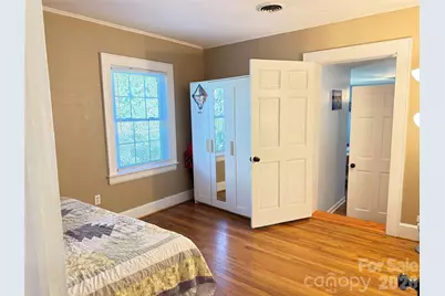 316 Sharon Avenue NW, Lenoir, NC 28645 - Photo 15