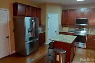 10357 Montrose Dr NW, Charlotte, NC 28269 - Photo 7