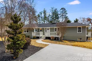 107 Balsam Rd, Hendersonville, NC 28792 - Photo 1