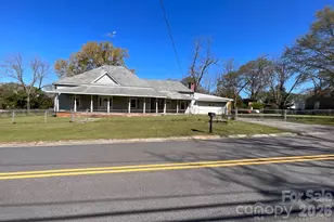 412 W Liberty St, Winnsboro, SC 29180 - Photo 1