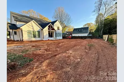 318 Lansdowne Road, Charlotte, NC 28270 - Photo 5