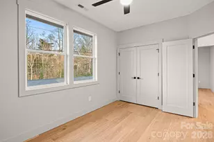 10 Overlook Pl, Asheville, NC 28803 - Photo 29