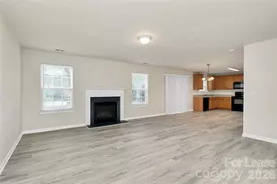 10741 Mountain Springs Dr, Charlotte, NC 28278 - Photo 11