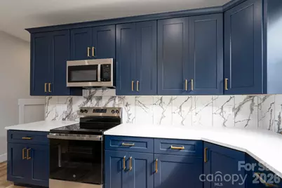 912 A Rhode Island Avenue NW, Kannapolis, NC 28083 - Photo 3