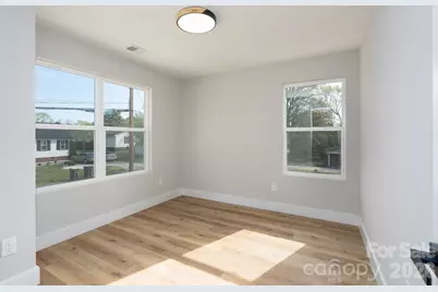 912 A Rhode Island Avenue NW, Kannapolis, NC 28083 - Photo 9