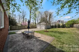 1325 Morningside Dr, Charlotte, NC 28205 - Photo 25