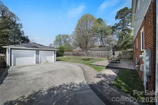 1325 Morningside Dr, Charlotte, NC 28205 - Photo 23