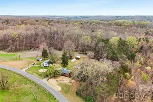 2251 Bristol Rd, Statesville, NC 28677 - Photo 9