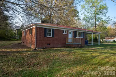 3502 1st Avenue Circle NW, Hickory, NC 28601 - Photo 19
