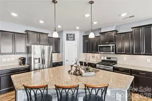 2003 Harvest Time Ln, Waxhaw, NC 28173 - Photo 5